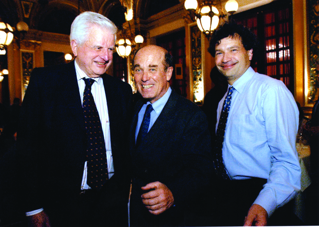 Above: Kenneth (left) and Paul Sacki with Caran d’Ache’s Jacques Hübscher (centre).